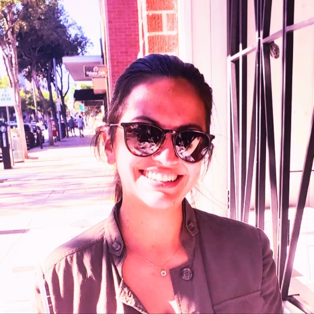 Meet your Posher, Andrea